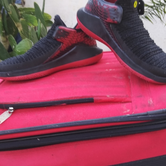 14k gold e-plated mens bracelet an size 7Y jordans - Picture 2 of 2